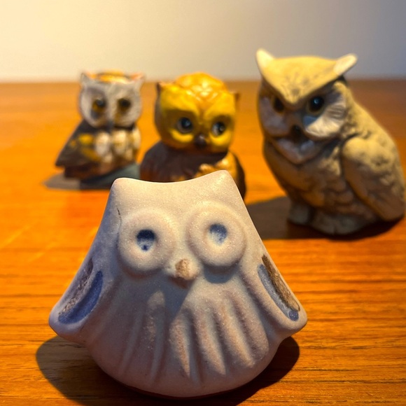 Collectable vintage miniature owls set of four Japanese Pottery Wood Mcm - Picture 1 of 14